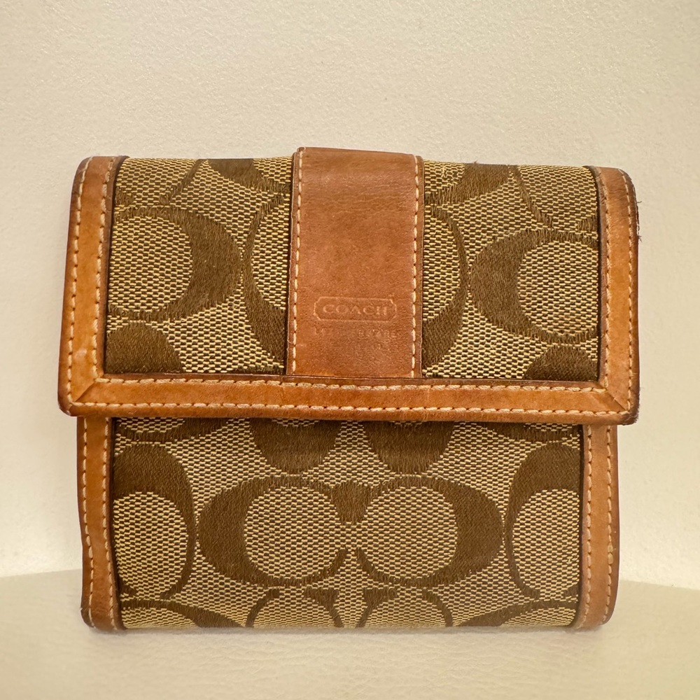 Coach Wallet - early 2000’s